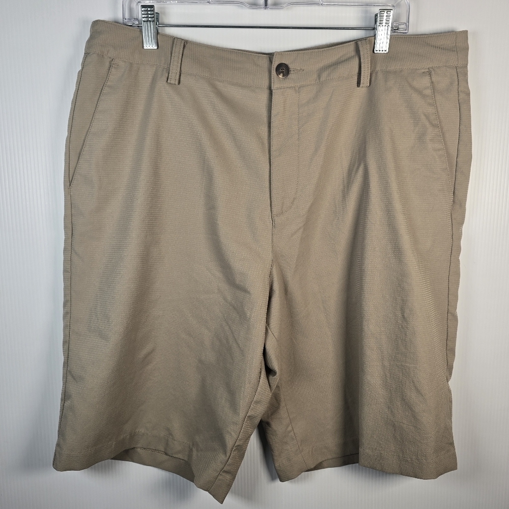 Adidas Mens ClimaCool Beige Golf Flat Front Shorts Polyester Athletic Size 36